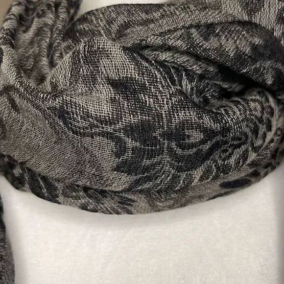 Grey Pattern Scarf - Picture 3 of 5